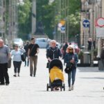 15.05.2021. Kielce. Ludzie bez masek / Wiktor Taszłow / Radio Kielce