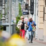 15.05.2021. Kielce. Ludzie bez masek / Wiktor Taszłow / Radio Kielce