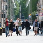 15.05.2021. Kielce. Ludzie bez masek / Wiktor Taszłow / Radio Kielce