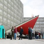 16.05.2021. Kielce. Punkt szczepień przed świętokrzyskim Urzędem Wojewódzkim / Wiktor Taszłow / Radio Kielce