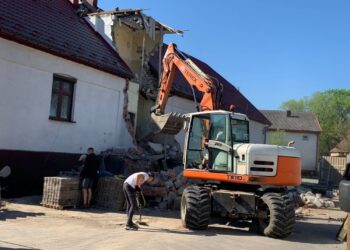 19.05.2021 Piekoszów. Prace przy Centrum Kultury / Zbigniew Piątek/Facebook