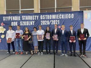 22.06.2021.Ostrowiec Świętokrzyski. Stypendia starosty ostrowieckiego / Emilia Sitarska / Radio Kielce