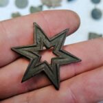 08.06.2021. Maleniec. Nowe eksponaty, które odkryli członkowie stowarzyszenia historycznego „Pasja” / Radosław Nowek