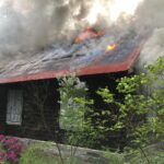 01.05.2021. Młotkowice. Pożar domu / OSP KSRG Ruda Maleniecka