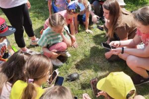 18.06.2021. Umianowice. Warsztaty edukacyjne dla dzieci / Marta Gajda / Radio Kielce