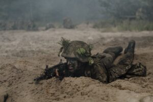 24.06.2021. Nowa Dęba. „Pętla taktyczna” żołnierzy 10. Świętokrzyskiej Brygady Obrony Terytorialnej / Jacek Szydłowski / DWOT