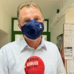 07.06.2021. Sandomierz. ARiMR. Przyjmowanie wniosków na rekompensaty dla rolników, którzy w ubiegłym roku ponieśli straty w swoich uprawach. Na zdjęciu: Waldemar Maruszczak - kierownik biura powiatowego ARIMR w Sandomierzu / Grażyna Szlęzak-Wójcik / Radio Kielce