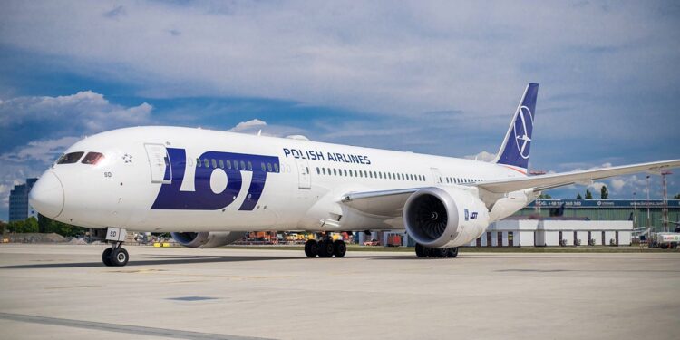 samolot, LOT / LOT Polish Airlines