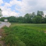 13.06.2021. Baćkowice. Miejsce, w którym ma powstać boisko / Emilia Sitarska / Radio Kielce