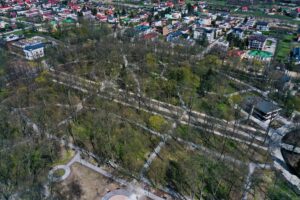 28.04.2021 Busko-Zdrój. Park zdrojowy / Jarosław Kubalski / Radio Kielce