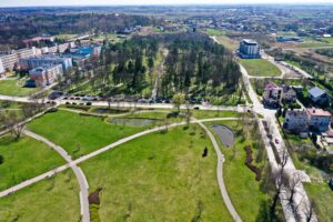 28.04.2021 Busko-Zdrój. Park zdrojowy / Jarosław Kubalski / Radio Kielce