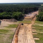 21.06.2021. Czarnca, Włoszczowa. Budowa łącznicy kolejowej Czarnca - Włoszczowa Północ / Jarosław Kubalski / Radio Kielce