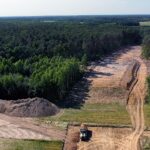 21.06.2021. Czarnca, Włoszczowa. Budowa łącznicy kolejowej Czarnca - Włoszczowa Północ / Jarosław Kubalski / Radio Kielce