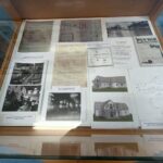 26.06.2021. Doły Biskupie. Otwarcie nowej wystawy w Izbie Regionalnej im. Witolda Gombrowicza / Emilia Sitarska / Radio Kielce