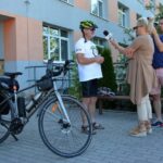 30.06.2021. Olsztyn. Wyprawa rowerowa trasą Green Velo. Na zdjęciu (z lewej): Kazimierz Mądzik, świętokrzyski kurator oświaty. / A. Chmielewska / Radio Olsztyn
