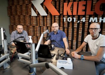 14.06.2021. Kielce. Punkty Widzenia. Na zdjęciu (od lewej): Maciej Sierpień - ekspert piłkarski, Rafał Szymczyk - Radio Kielce i Damian Wysocki - Radio eM Kielce / Piotr Kwaśniewski / Radio Kielce