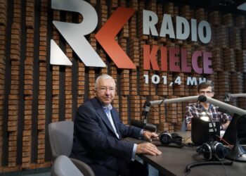 17.06.2021 Kielce. Na zdjęciu Krzysztof Lipiec - poseł PiS i Michał Kita - Radio Kielce / Dionizy Krawczyński / Radio Kielce