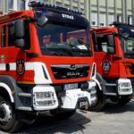 17.06.2021. Kielce. Uroczyste przekazanie samochodów ratowniczo-gaśniczych i wręczenie promes na zakup kolejnych dla jednostek PSP i OSP z regionu świętokrzyskiego / Piotr Kwaśniewski / Radio Kielce