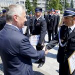 17.06.2021. Kielce. Uroczyste przekazanie samochodów ratowniczo-gaśniczych i wręczenie promes na zakup kolejnych dla jednostek PSP i OSP z regionu świętokrzyskiego. Na zdjęciu (po lewej): Zbigniew Koniusz - wojewoda świętokrzyski / Piotr Kwaśniewski / Radio Kielce