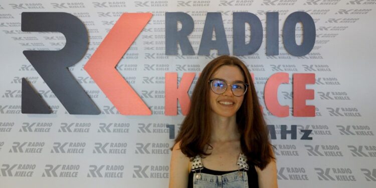 27.06.2021. Kielce. Polonijne Radio Kielce. Na zdjęciu: Lena Nowaczek / Piotr Kwaśniewski / Radio Kielce