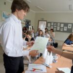 25.06.2021. Kielce. Zakończenie roku w Zespole Państwowych Szkół Plastycznych / Piotr Kwaśniewski / Radio Kielce