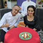 30.06.2021. Letnia kuchnia Radia Kielce. Kosmiczna środa. Na zdjęciu (od lewej): Mariusz Bezak - nauczyciel ZDZ w Kielcach i Magdalena Sitek - Radio Kielce / Dionizy Krawczyński / Radio Kielce