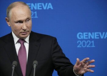 16.06.2021. Genewa. Konferencja prezydenta Rosji Władimira Putina po spotkaniu z prezydentem USA Joe Bidenem podczas szczytu USA-Rosja w Villa La Grange / EEPA/ALEXANDER ZEMLIANICHENKO / POOL