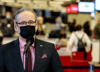 30.03.2021. Warszawa. Konferencja w sprawie szczepień. Na zdjęciu: Adam Niedzielski - minister zdrowia / KPRM