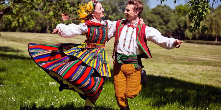 Mazowsze. Oberek opoczyński / FOTOBUENO pracownia fotograficzna