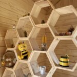 02.06.2021 Zochcinek. Zagroda pszczelarza przy Domu Pomocy Społecznej / Anna Głąb / Radio Kielce