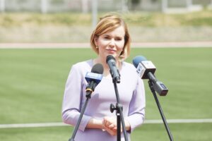 28.06.2021. Kielce. Otwarcie kompleksu sportowego przy Centrum Sportu Politechniki Świętokrzyskiej. Na zdjęciu: Anna Krupka - wiceminister kultury, dziedzictwa narodowego i sportu / Jarosław Kubalski / Radio Kielce