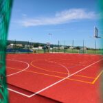 20.06.2021. Jeziorko (gmina Nowa Słupia). Boisko z trybunami przy szkole podstawowej / Wiktor Taszłow / Radio Kielce