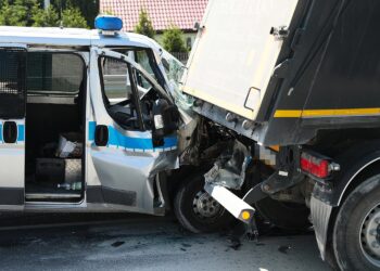 14.06.2021. Kielce. Wypadek z udziałem radiowozu / Wiktor Taszłow / Radio Kielce