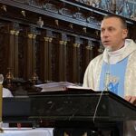 12.06.2021. Sandomierz. Msza święta dziękczynna w 22. rocznicę pielgrzymki św. Jana Pawła II. Na zdjęciu: ks. kanonik Jacek Marchewka - proboszcz parafii katedralnej w Sandomierzu / Grażyna Szlęzak-Wójcik / Radio Kielce