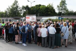 15.06.2021. Kielce. Protest osób mieszkających przy ulicy Domaszowskiej / Wiktor Taszłow / Radio Kielce