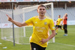 16.06.2021. Kielce. Finałowy mecz Pucharu Polski na szczeblu okręgu KSZO Ostrowiec - Czarni Połaniec / Wiktor Taszłow / Radio Kielce