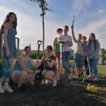 05.06.2021. Bełzów. Nasadzenia roślin miododajnych / Marta Gajda / Radio Kielce