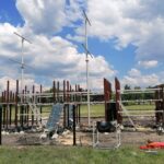 09.06.2021. Busko-Zdrój. Budowa placu zabaw w formie okrętu / Marta Gajda / Radio Kielce