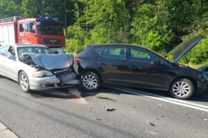 20.06.2021. Skarżysko-Kamienna. Wypadek na drodze krajowej nr 42 / KPP Skarżysko-Kamienna