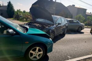 20.06.2021. Skarżysko-Kamienna. Wypadek na drodze krajowej nr 42 / KPP Skarżysko-Kamienna