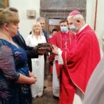 27.06.2021. Kije. Msza święta dziękczynna za dziewięć wieków parafii w Kijach. Na zdjęciu: Jan Piotrowski - biskup kielecki / Marta Gajda / Radio Kielce