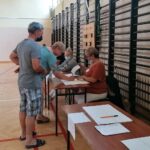 27.06.2021. Gmina Tuczępy. Obwodowa Komisja Wyborcza  nr 2 w budynku Zespołu Placówek Oświatowych w Tuczępach / Marta Gajda / Radio Kielce