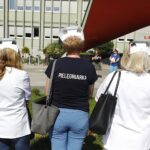 07.06.2021. Kielce. Świętokrzyski Urząd Wojewódzki. Akcja protestacyjna pielęgniarek / Jarosław Kubalski / Radio Kielce