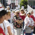 07.06.2021. Kielce. Świętokrzyski Urząd Wojewódzki. Akcja protestacyjna pielęgniarek / Jarosław Kubalski / Radio Kielce