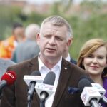 01.06.2021. Sandomierz. Konferencja dotycząca przebudowy starego mostu na Wiśle w Sandomierzu. Na zdjęciu: Jarosław Rusiecki, senator PiS / Jarosław Kubalski / Radio Kielce