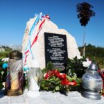 20.06.2021. Suskrajowice. Odsłonięcie pomnika upamiętniającego dwie żydowskie rodziny Katz i Frydman, zamordowane wiosną 1943 roku / Wiktor Taszłow / Radio Kielce