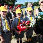 20.06.2021. Suskrajowice. Odsłonięcie pomnika upamiętniającego dwie żydowskie rodziny Katz i Frydman, zamordowane wiosną 1943 roku / Wiktor Taszłow / Radio Kielce