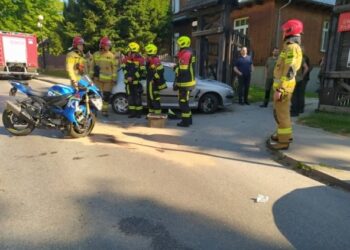 08.06.2021. Bodzentyn. Wypadek, w którym ranny został motocyklista / KMP Kielce