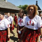 20.06.2021. Tokarnia. Park Etnograficzny. „Jawor u źródeł kultury” / Jarosław Kubalski / Radio Kielce