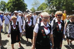 20.06.2021. Tokarnia. Park Etnograficzny. „Jawor u źródeł kultury” / Jarosław Kubalski / Radio Kielce